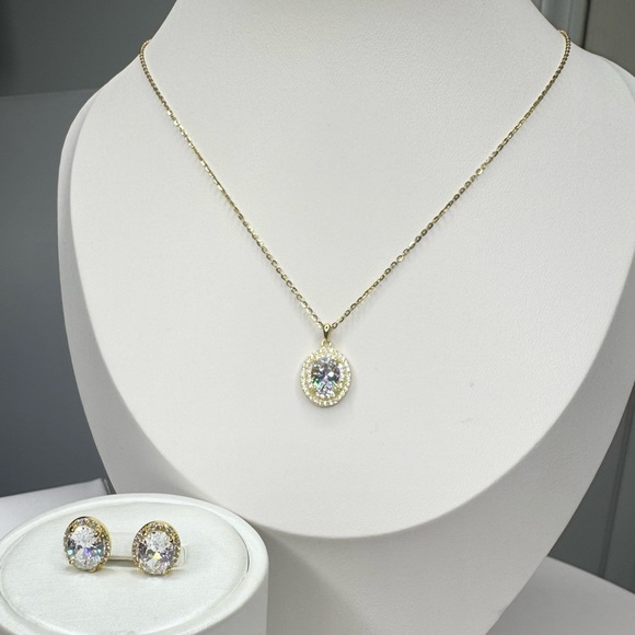 Elegant 18K Gold and Sterling Silver Necklace & Earring Set - Picture 3 of 9
